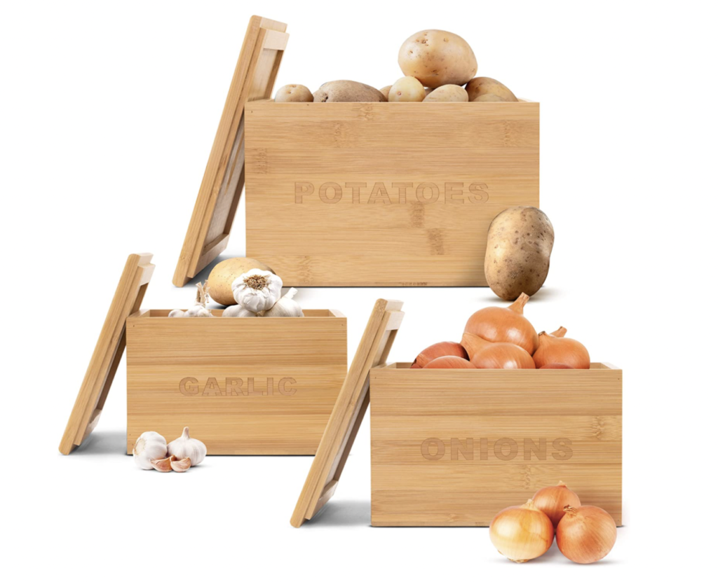 Do’s and Don’ts of storing potatoes, onions and garlic!